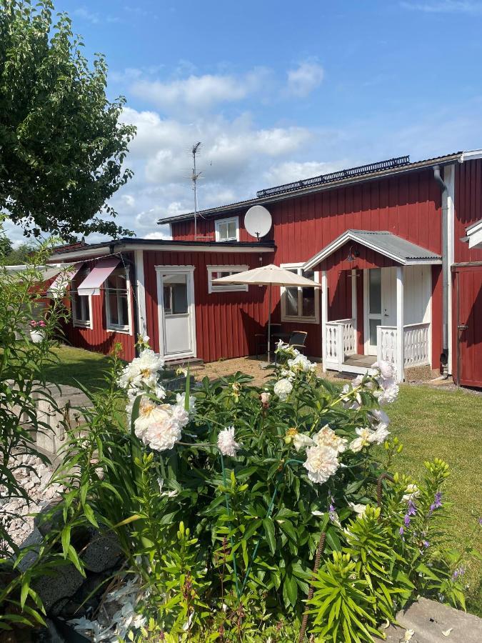 Gardshuset Mitt I Centrala Gaevle Exterior photo